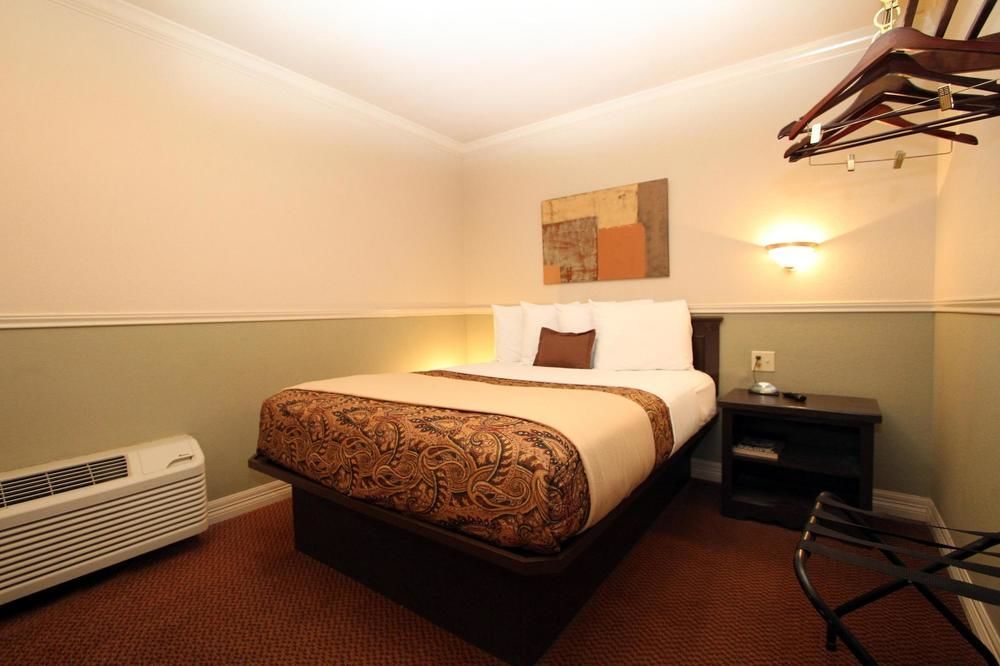 Family Garden Inn & Suites Laredo Esterno foto